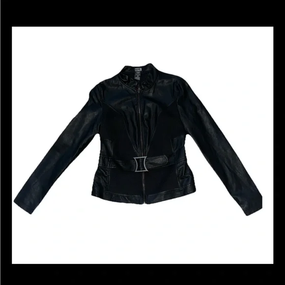 Marvel Women's Black Leather Jacket size medium - Picture 3 of 12